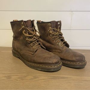 DR. MARTENS MENS BROWN BOOTS